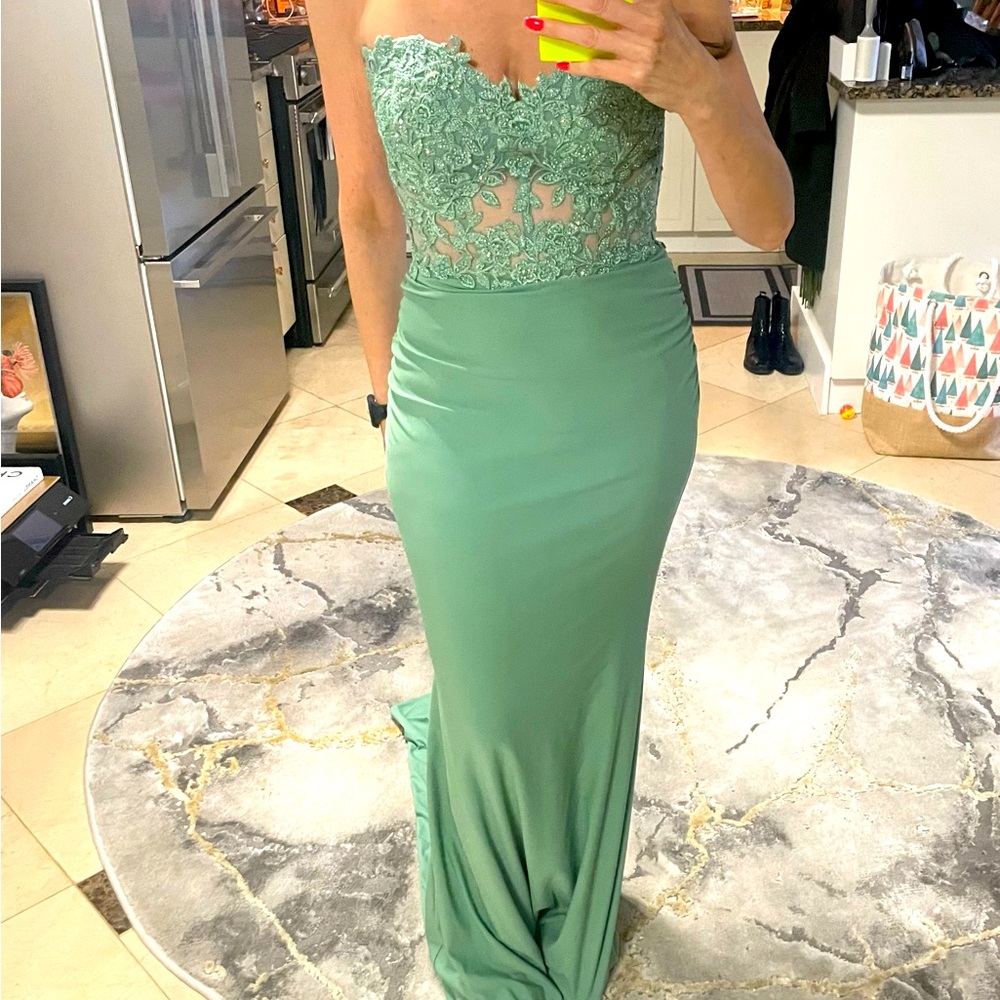La Femme Illusion Lace Bodice Sweetheart
Strapless Dress.